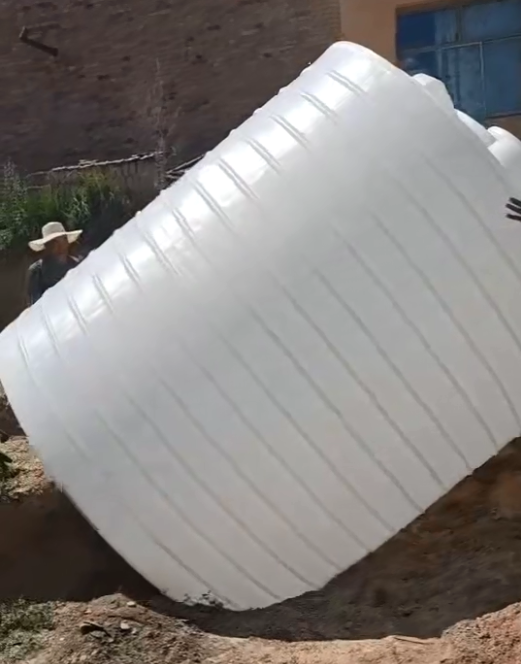 PE白银塑料大桶批量交付案例:满足多行业储运需求的可靠容器方案 PE白银塑料大桶批量交付案例:满足多行业储运需求的可靠容器方案